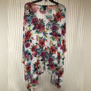 Cha Cha Vente floral top